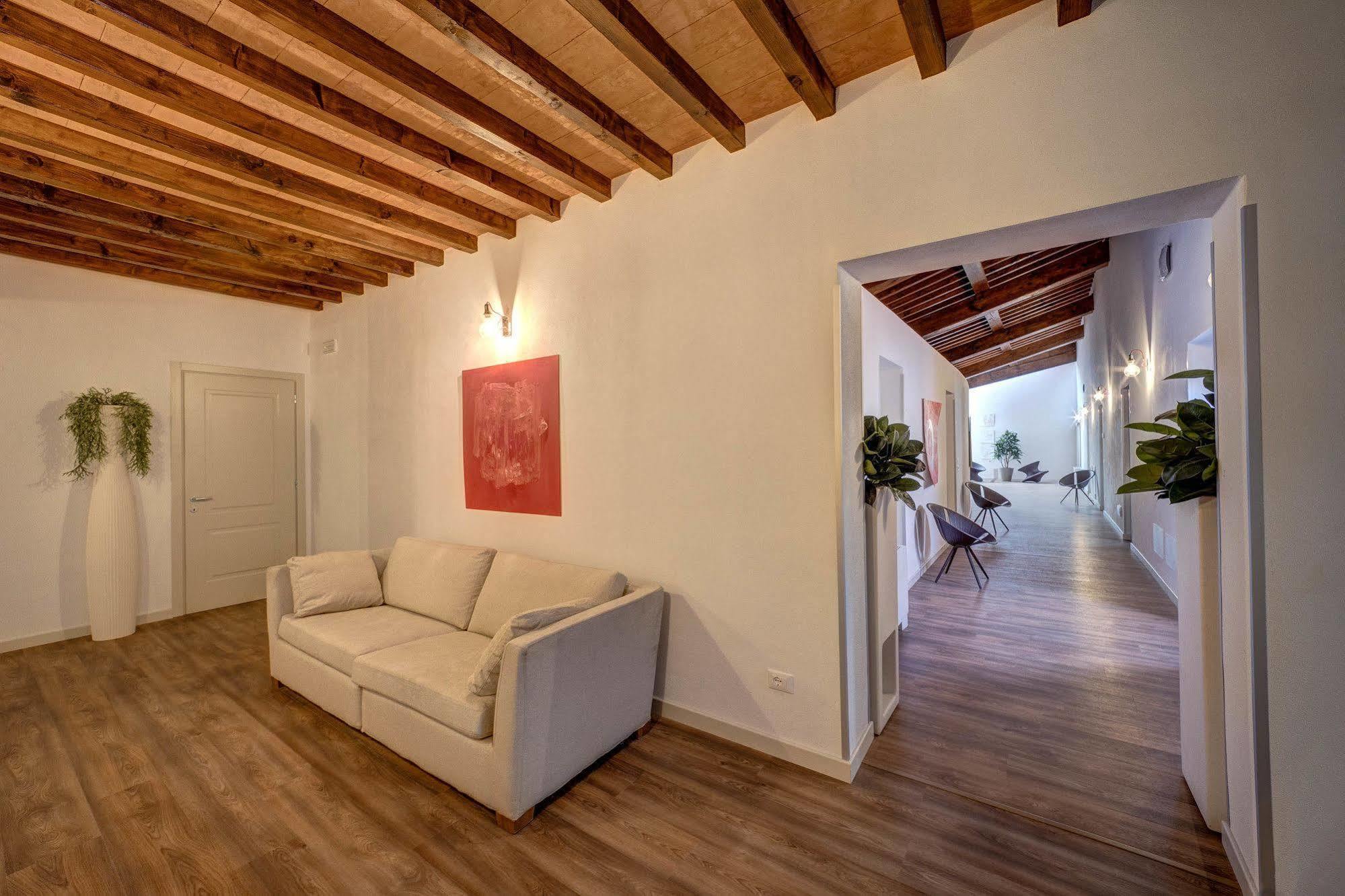 Hotel Cortaccia Sanvitale 살라바간자 외부 사진